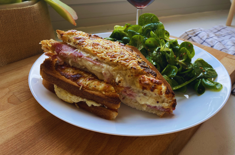 Croque-monsieur à la crème fraiche