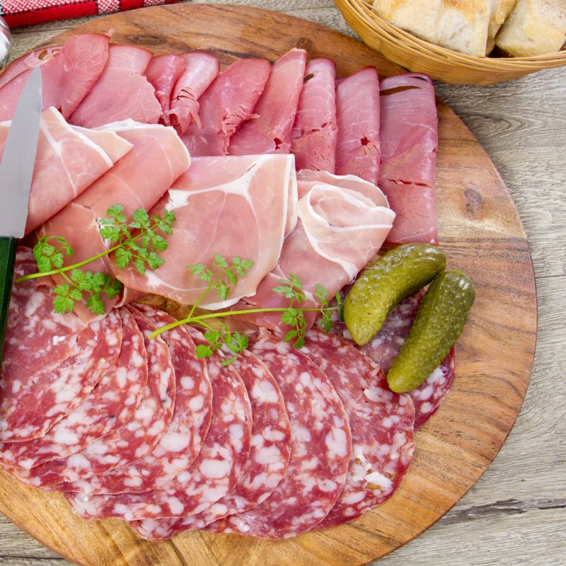 Produits de charcuterie : astuces pour les garder frais et délicieux !